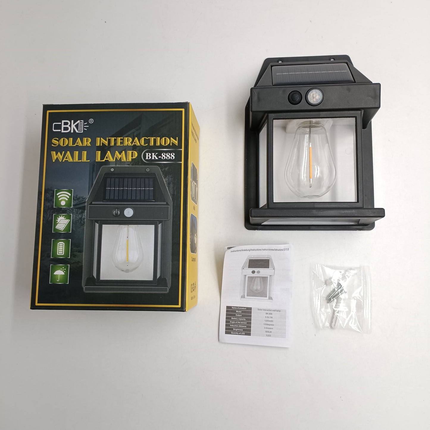 LumiMur Solaire — Lanterne Murale Solaire à Détecteur de Mouvement, Anti-Coupure SEEG